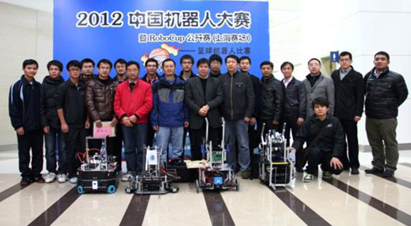 NI �D�λ�ϵ�y(t��ng)�OӋƽ�_����2012 �Ї��C���˴�ِ��RoboCup���_ِ�׌û@��C���˱�ِ