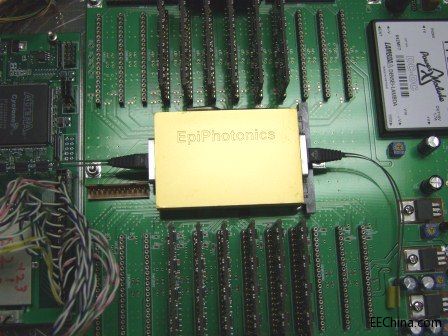 EpiPhotonics�Ƴ�8x8�{����_�P