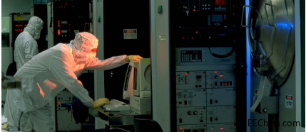 �ֳ�ʽ����Ӌ�����ڰ댧�w�����҃ȵıO�y����