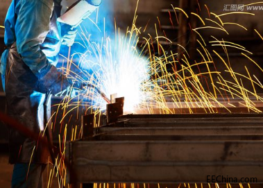 ������̽�y���ھֲ�����еđ���