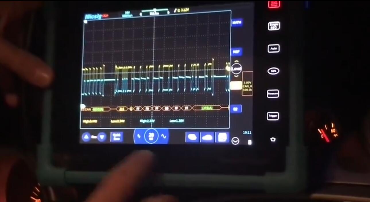 ��܇CAN-BUS������̖�y�������η���-ʾ����