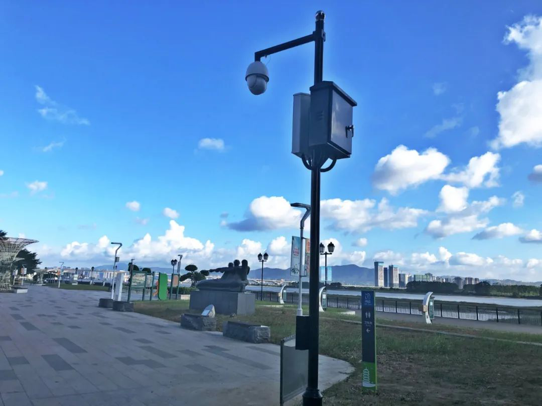 �Ƽ��x�ܳ���حӋӍ��(li��n)�ǻ۟��U�W(w��ng)�P(gu��n)ϵ�Юa(ch��n)Ʒ���]