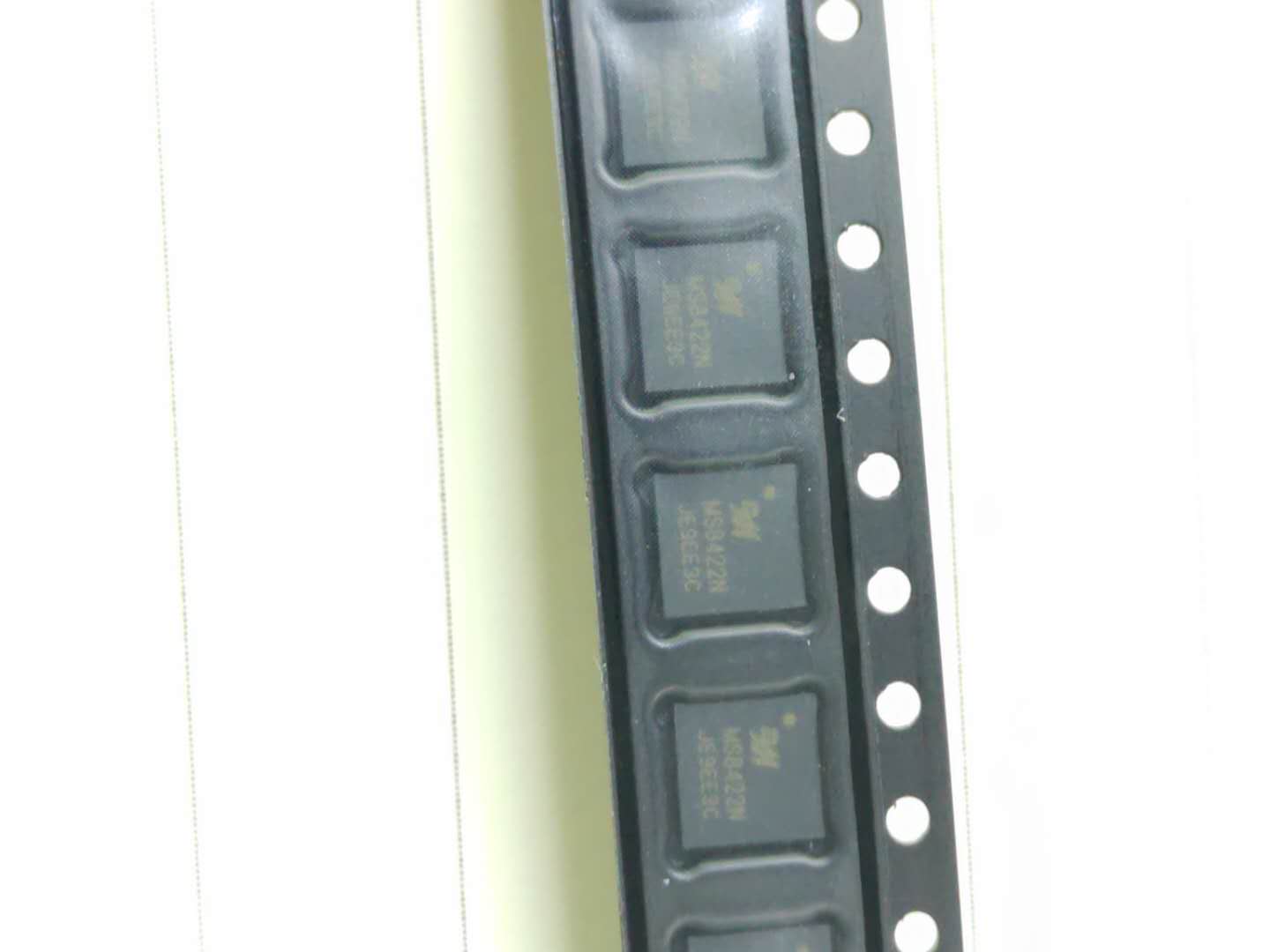 ���˼����Ƴ�MS8422�������l���wͬ�S��aIC