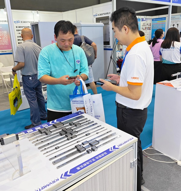 ΢�͌�(d��o)܉�ĳߴ�����ԣ��ļ{�׵����׼�(j��)���M����ӻ�����