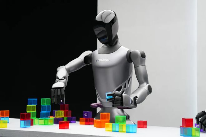 �����~�l(f��)����һ��ͨ�����ΙC(j��)���ˣ�CEOݷQ����������ӭGPT�r��