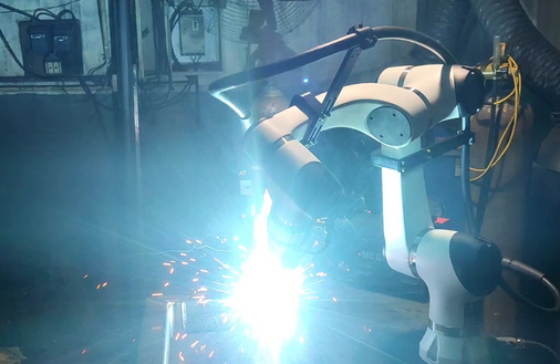 ���w����������FS4300�������C(j��)��sϵ�y(t��ng)�ĸ���(y��ng)��‌