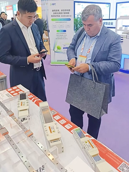 ֱ��ģ�M������ИI(y��)���w�đ�(y��ng)��