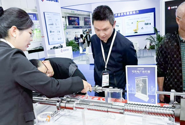 �L��z�U�ڹ����Гp�ĕ�(hu��)Ӱ�ʲô��