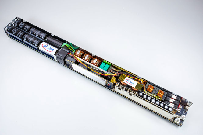 Ӣ�w���Ƴ�12kW �߹����ܶ�AI���������c�������Դ��PSU�������OӋ