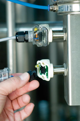 �D�����Ƴ��ɑ����ڷ����^��ĽӾ�����ʽ�����͂�����