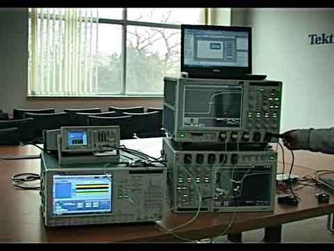 �pʾ����ͬ����(sh��)��(j��)�ɼ��������x������-8ͨ����Q����ҕ�l